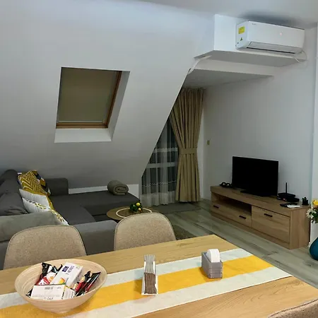 דירה Cozy Alba With Two Bedrooms! בלאגובגראד