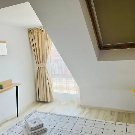Cozy Alba With Two Bedrooms! דירה